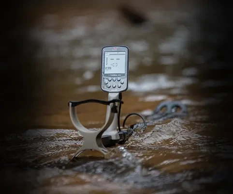 Amasya Minelab X-Terra Elite - Su geçirmez gövde